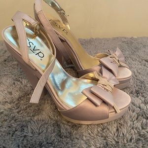 RSVP size 8 tan heels, new- sat in my closet